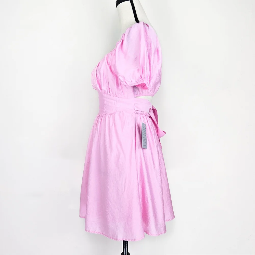🦋LAST🦋 NWT Blu Pepper Puff Sleeve Tie Back Mini Dress, Pink, Size Medium - Picture 4 of 5
